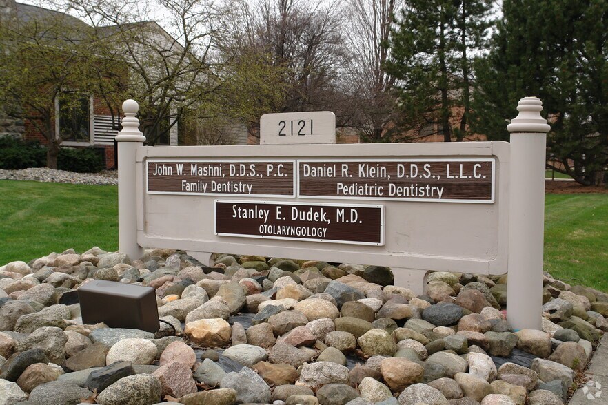 More Photos Of 2121 Abbott Rd, East Lansing Office For Sale