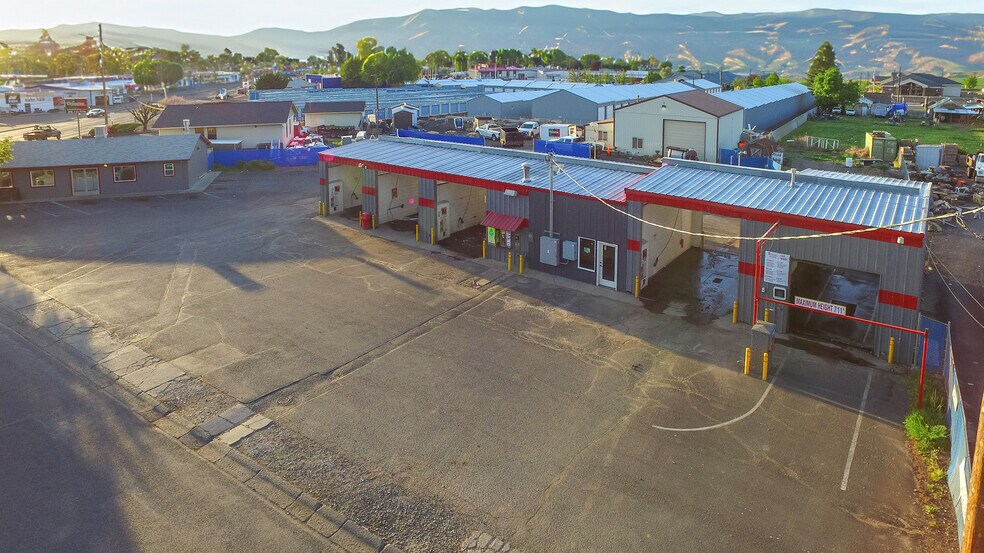 More Photos Of 1027 Linden Ave, Lewiston Carwash For Sale