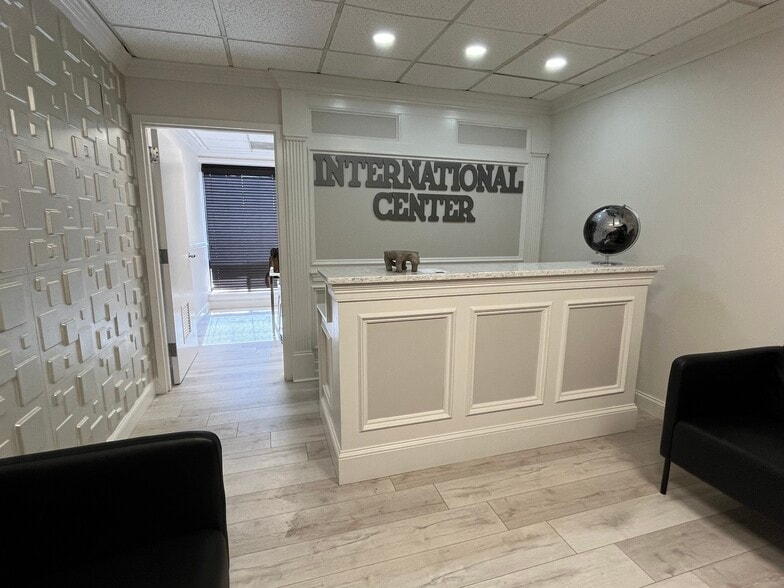 More Photos Of 14332-14430 Richmond Hwy, Woodbridge Unknown For Lease