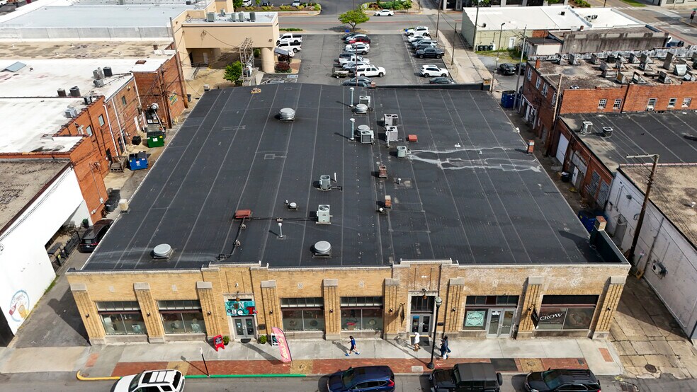 More Photos Of 223 Commerce St, Kingsport Storefront For Sale