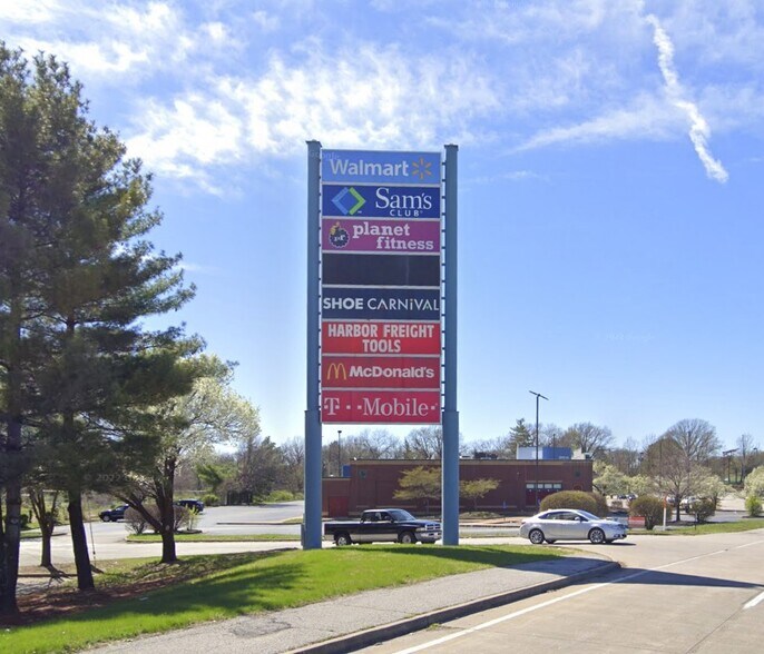 More Photos Of 10895 W Florissant Ave, Saint Louis Freestanding For Lease