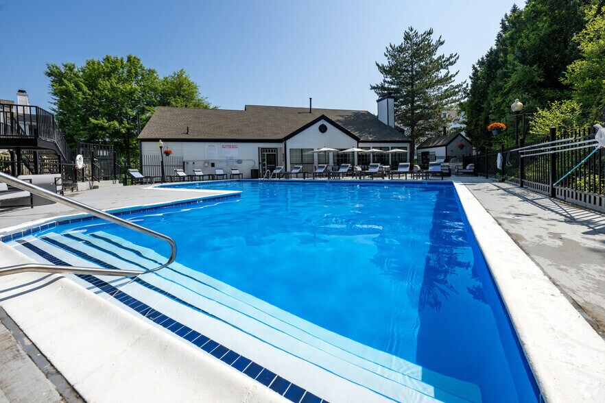 More Photos Of 100 Elena St, Cranston Apartments For Sale