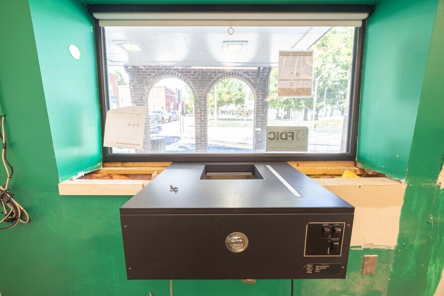 More Photos Of 43-47 Nason St, Maynard Bank For Lease