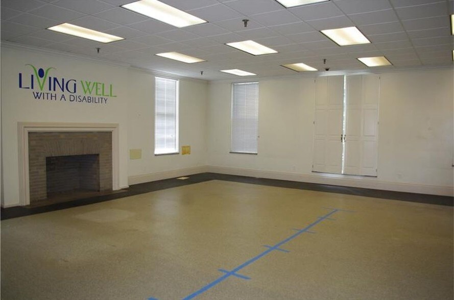 More Photos Of 900 Rebecca Ave, Pittsburgh Office Residential For Sale