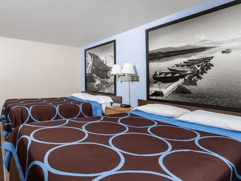 More Photos Of 1214 13th St S, Great Falls Hotel For Sale