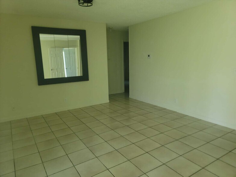 More Photos Of 138-140 NE 1st Ct, Dania Beach Specialty For Sale