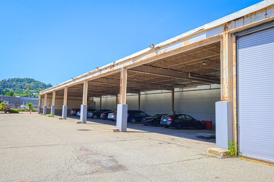 More Photos Of 31 35th St, Pittsburgh Warehouse For Lease