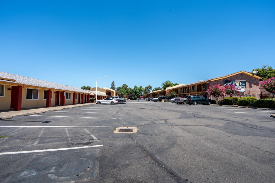 More Photos Of 9515 Folsom Blvd, Sacramento Hotel For Sale
