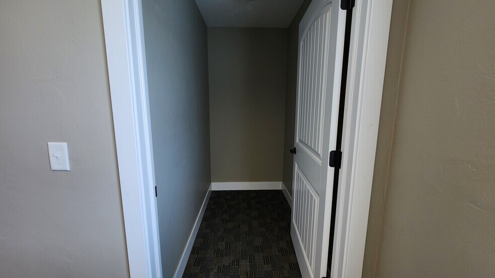 More Photos Of 3946 Professional Way, Idaho Falls Warehouse For Lease