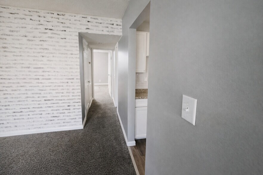 More Photos Of 522 Wilson Bridge Dr, Oxon Hill Apartments For Sale