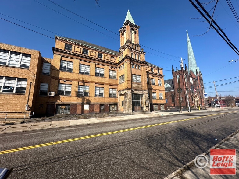 Primary Photo Of 3398 E 55th St, Cleveland Schools For Lease