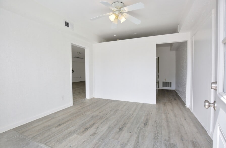 More Photos Of 404 W Main St, Payson Rehabilitation Center For Sale