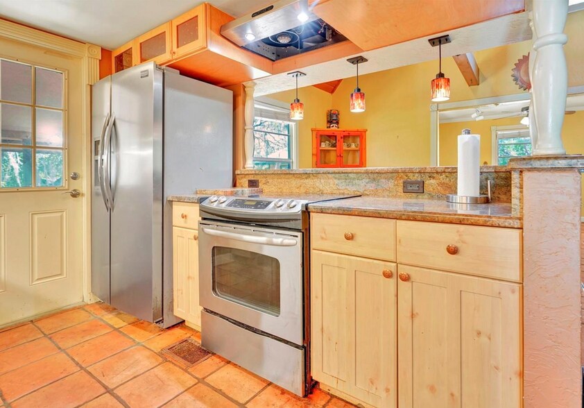 More Photos Of 29199 Livingston Dr, Punta Gorda Multifamily For Sale