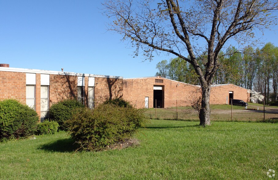 More Photos Of 1708 Fairfax Rd, Greensboro Manufacturing For Sale