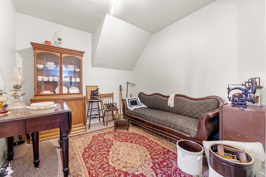 More Photos Of 203 Glamorgan St, Alliance Apartments For Sale