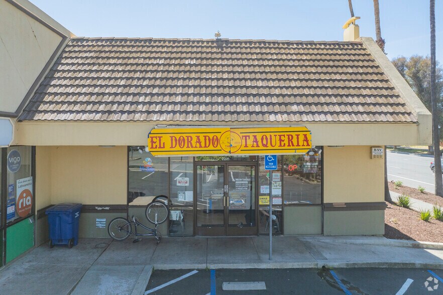 More Photos Of 2221-2239 Railroad Ave, Pittsburg Freestanding For Sale