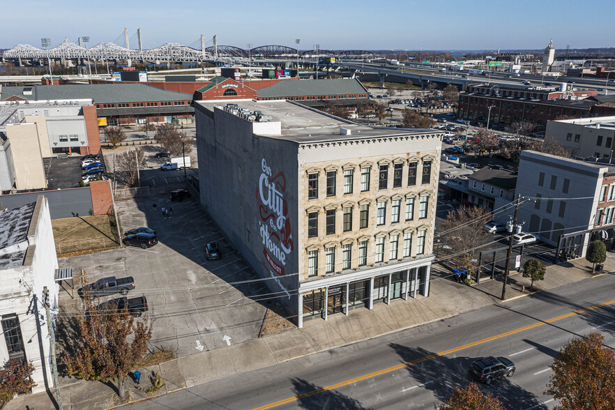 Primary Photo Of 415 E Market St, Louisville Storefront Retail Office For Lease