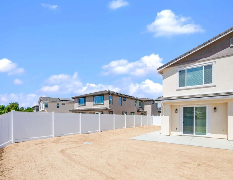 More Photos Of 5852 Norwood Ave, Riverside Multifamily For Sale