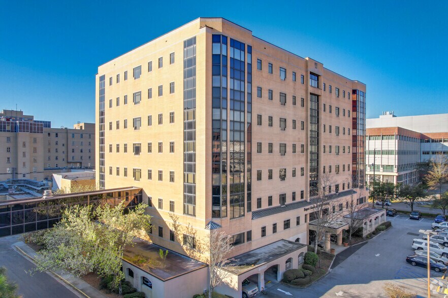 More Photos Of 125 Doughty St, Charleston Medical For Lease