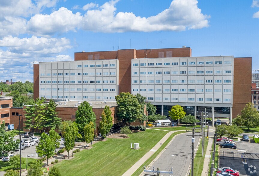 More Photos Of 7733 E Jefferson Ave, Detroit Skilled Nursing Facility For Lease