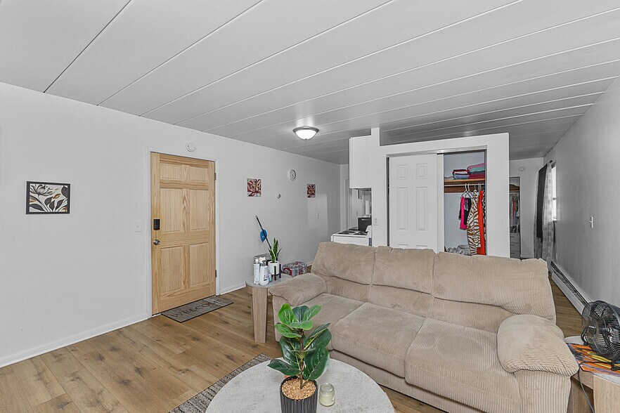 More Photos Of 9481 Reading Rd, Cincinnati Apartments For Sale