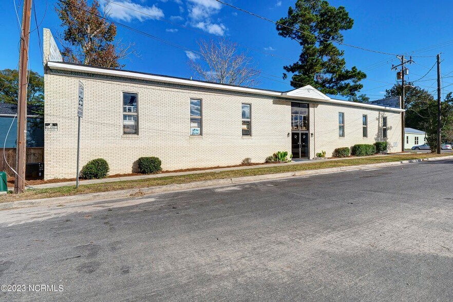 More Photos Of 1201 Castle St, Wilmington Religious Facility For Sale