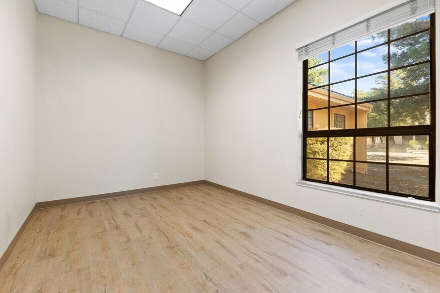 More Photos Of 1436 Professional Dr, Petaluma Medical For Sale