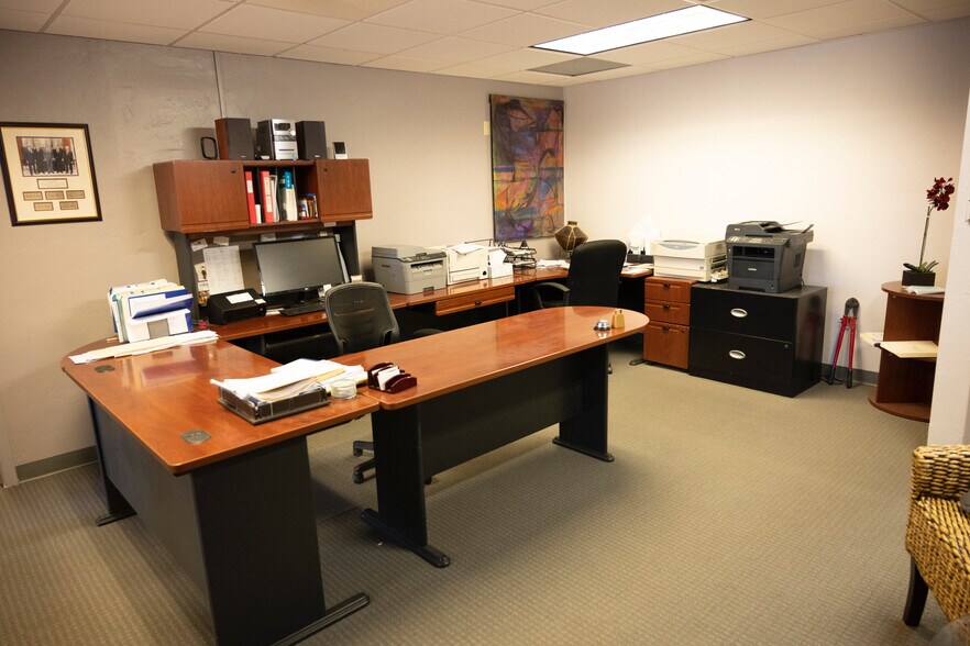 More Photos Of 4625 E Broadway Blvd, Tucson Storefront Retail Office For Lease