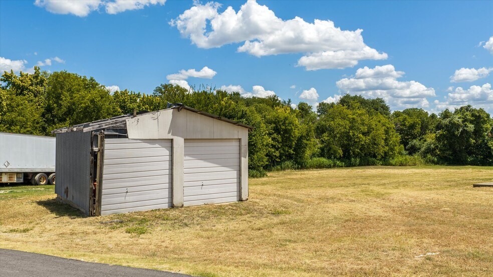 More Photos Of 301 S Main, Meridian Industrial For Sale