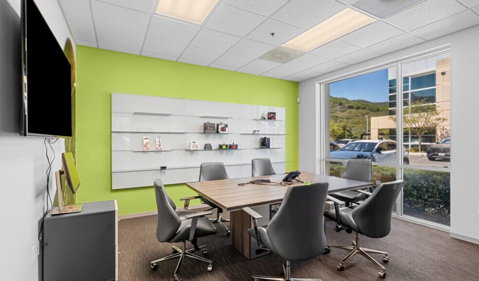 More Photos Of 27321-27327 Via Industria, Temecula Light Distribution For Sale