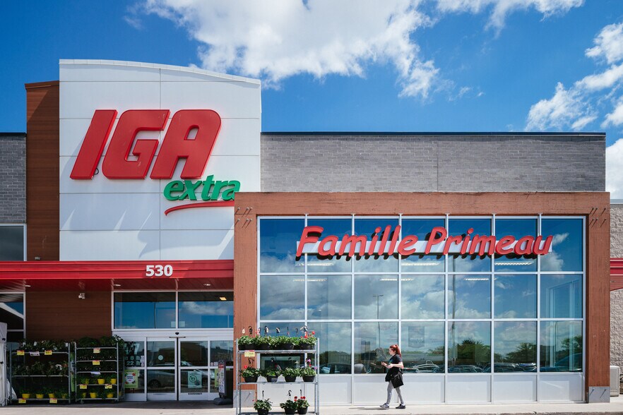 More Photos Of 534 Boul Cadieux, Beauharnois Freestanding For Lease