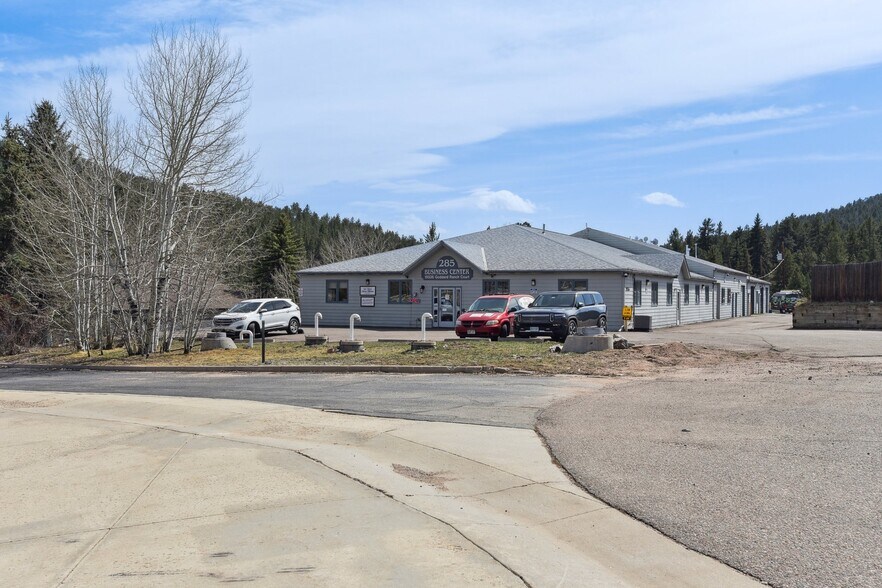 More Photos Of 19336 Goddard Ranch Ct, Morrison Light Manufacturing For Sale