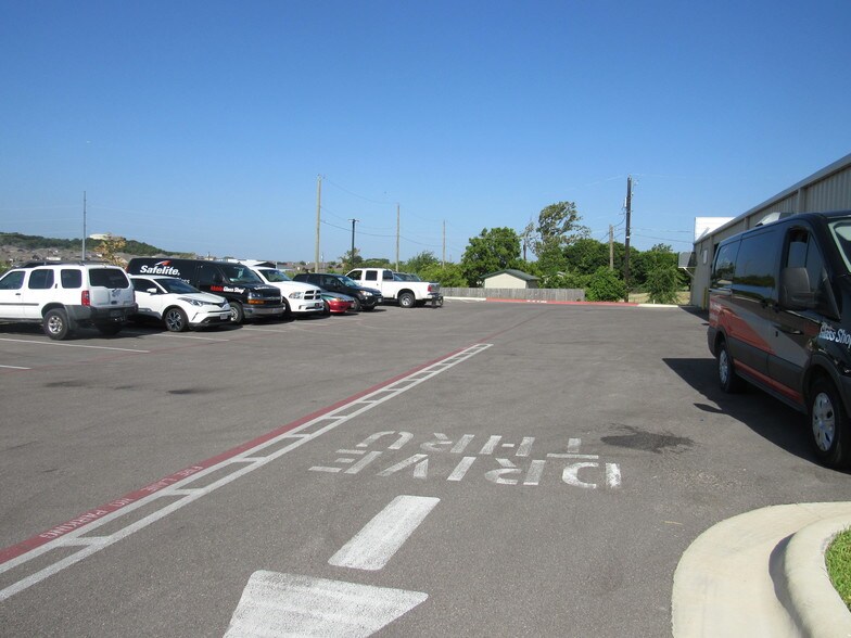 More Photos Of 2102 W Stan Schlueter Loop, Killeen Freestanding For Lease