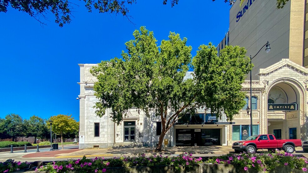 More Photos Of 823 Broad St, Augusta Office For Lease