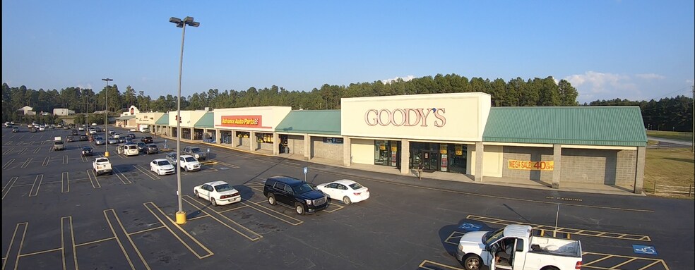 Primary Photo Of 1123-1129 W Ogeechee St, Sylvania General Retail For Lease