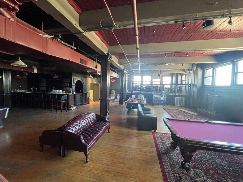 More Photos Of 1000 Broadway Blvd, Kansas City Loft Creative Space For Lease