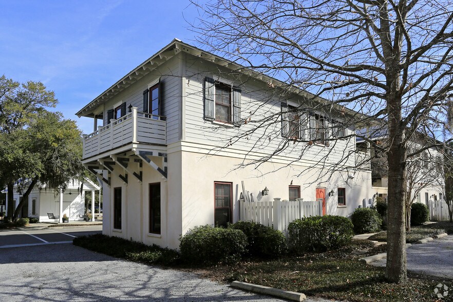 More Photos Of 12 Celadon Dr, Beaufort Storefront Retail Office For Lease