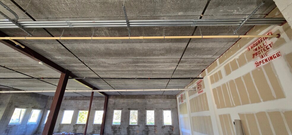 More Photos Of 8340 Sierra Meadows Blvd, Naples Healthcare For Lease