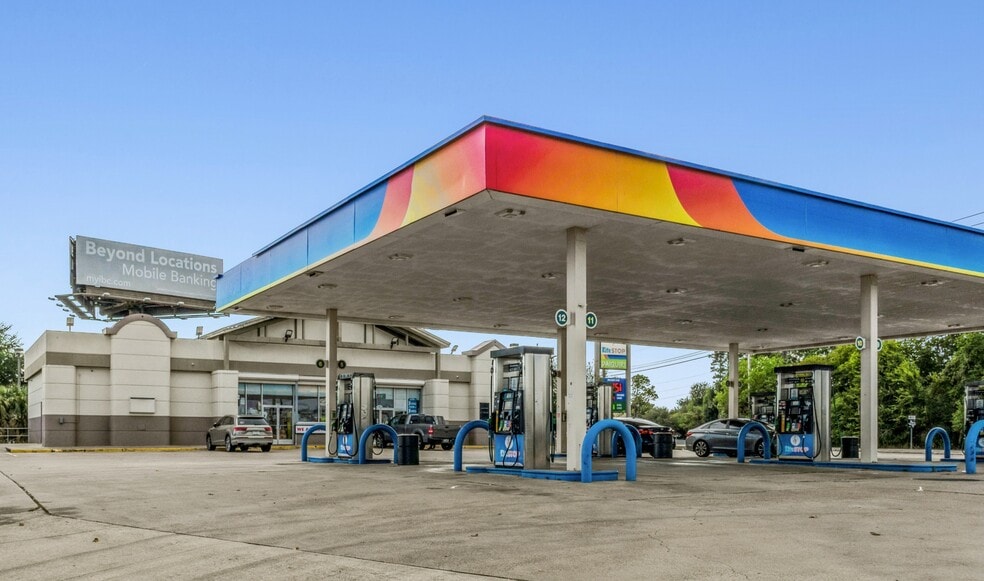 Primary Photo Of 1212 Fm 2218 Rd, Richmond Service Station For Sale