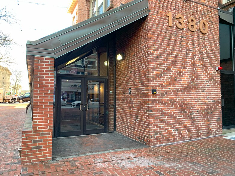 More Photos Of 1380-1398 Main St, Springfield Office For Lease