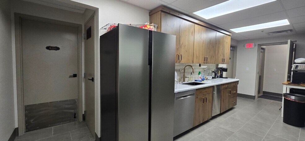 More Photos Of 260 Sam Hill Aly, Prescott Warehouse For Lease