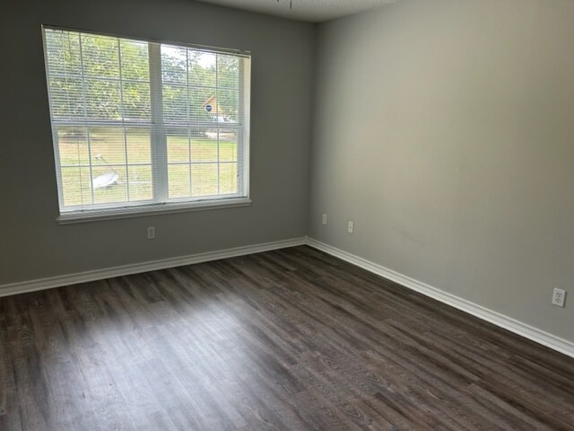 More Photos Of 701 Champion Pl, Texarkana Multifamily For Sale