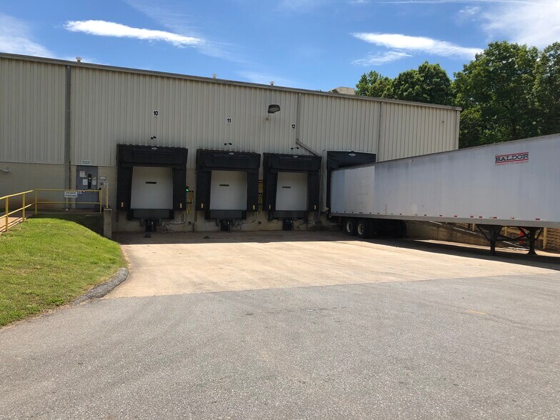 More Photos Of 4401 E Dixon Blvd, Shelby Manufacturing For Lease