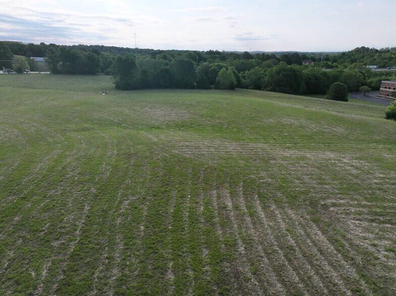 More Photos Of 5201 Willow Creek Dr, Springdale Medical For Sale