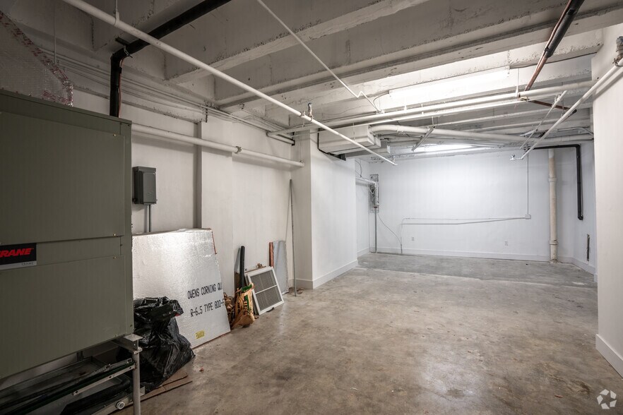 More Photos Of 420 Lincoln Rd, Miami Beach Loft Creative Space For Lease