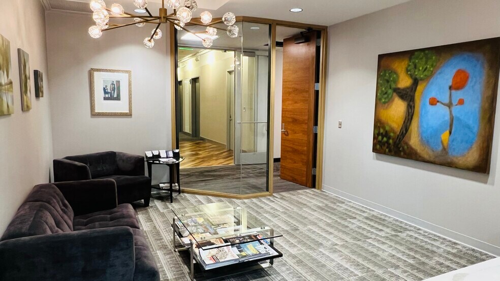 More Photos Of 150 S 5th St, Minneapolis Office For Lease