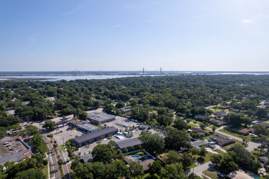 More Photos Of 3625 Rogero Rd, Jacksonville Warehouse For Lease