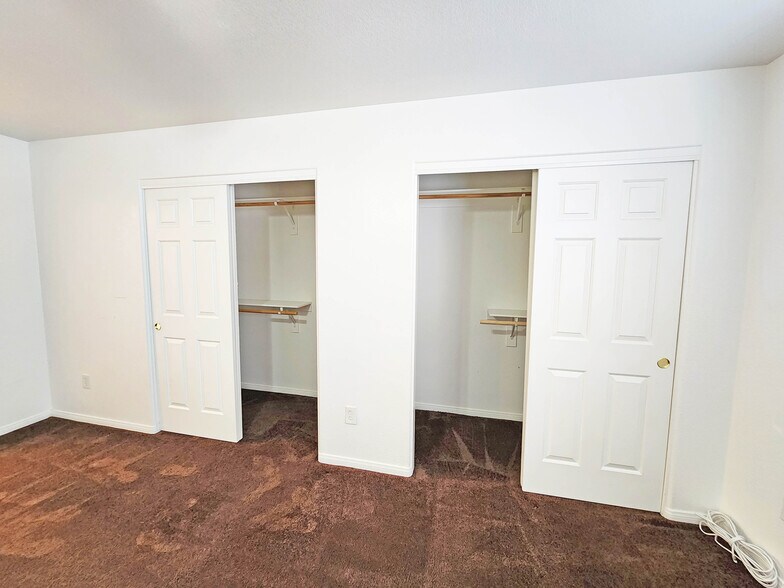 More Photos Of 1951 Teepee Rd, Pahrump Apartments For Sale