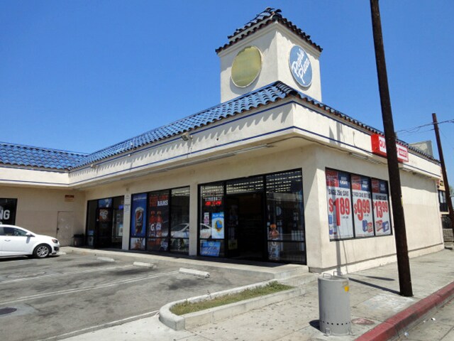 More Photos Of 12845-12855 Prairie Ave, Hawthorne Convenience Store For Lease