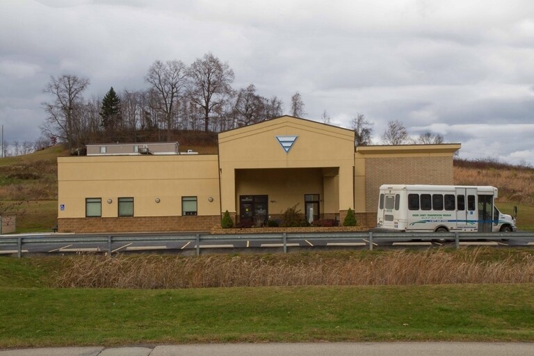 More Photos Of 11 Industrial Rd, Carmichaels Medical For Lease